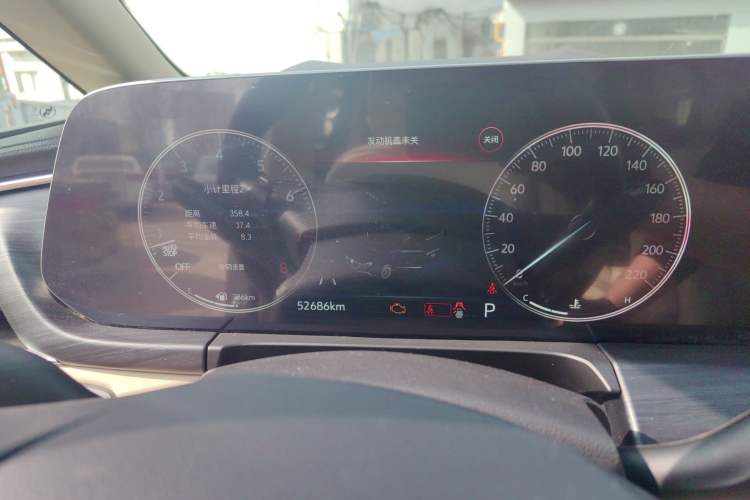 Used Buick GL8 2022 ES Landtrek 653T Luxury Edition