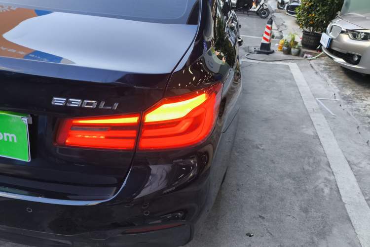 Used BMW 5 Series 2018 Revised Version 530Li Leading Edition Luxury Package
