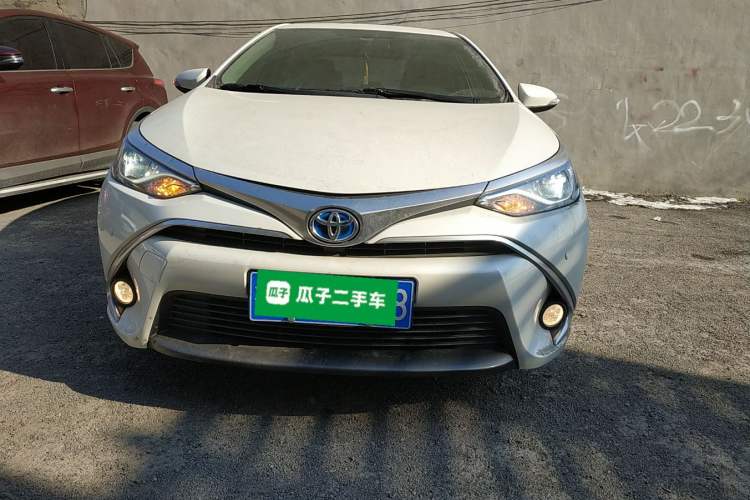 Used Toyota Levin 2017 Revised Dual-Engine 1.8H GS E-CVT Elite Sunroof Version China V Standard
