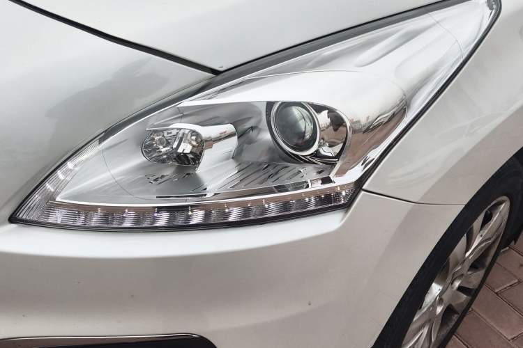 Used Peugeot 3008 2015 1.6THP Automatic Prestige Edition
