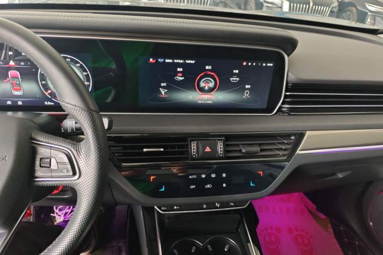 Used Hongqi HS5 2022 Facelifted Version 2.0T Smart Connect Flagship All-Wheel-Drive Edition
