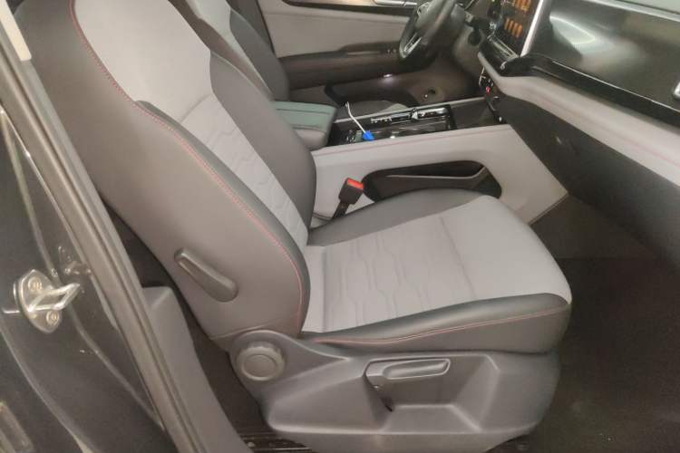 Used Volkswagen Teramont X 2021 330TSI Two-Wheel-Drive Luxury Edition
