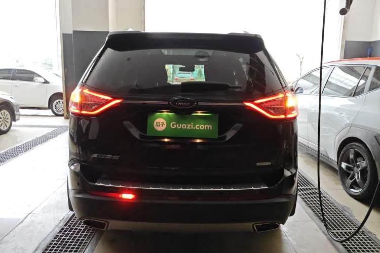 Used Ford Edge 2016 EcoBoost 245 Two-Wheel-Drive Titanium 7-Seater