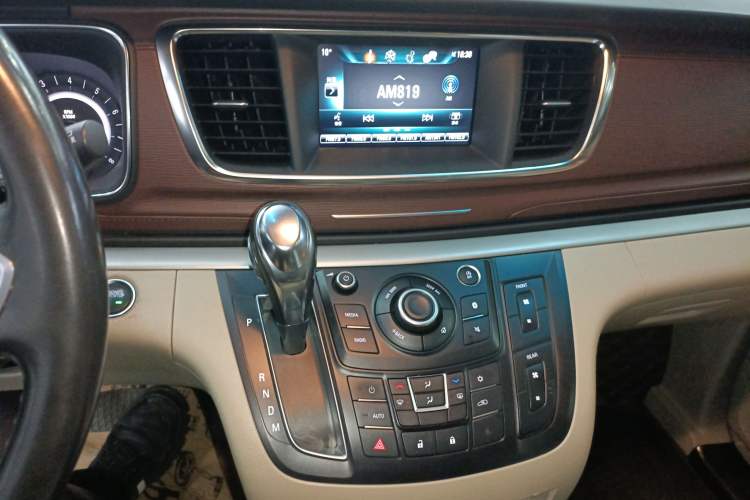 Used Buick GL8 2017 25S Luxury Version China V Standard
