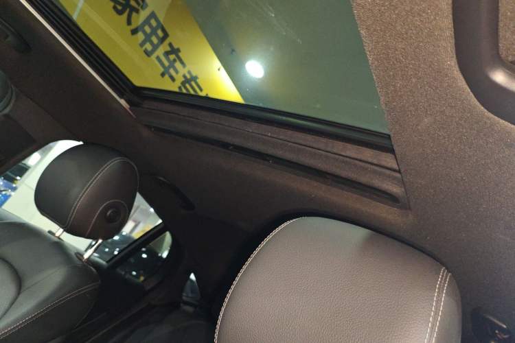 Used Mercedes-Benz GLC Coupe 2017 GLC 200 4MATIC Coupe SUV
