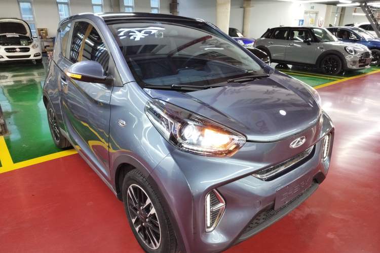 Used Chery Little Ant 2022 Revised Version Sweet Pink Edition Half-Sugar Version Lithium Iron Phosphate 30.7 kWh 30 kW 301 km
