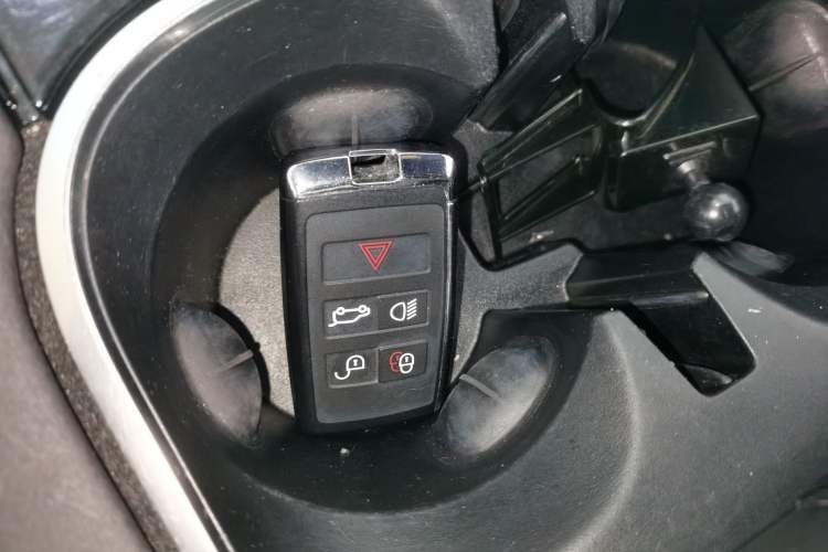 Used Land Rover Discovery Sport 2020 249 PS R-Dynamic Performance Edition