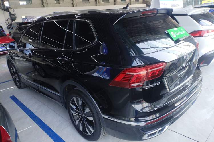 Used Volkswagen Tiguan L 2023 Restyled 330TSI Automatic Two-Wheel Drive R-Line Enhanced Comfort Version