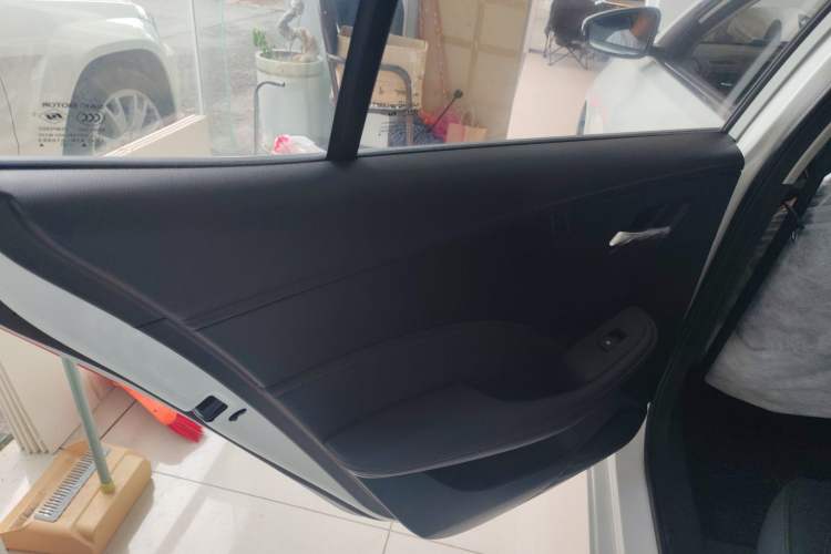 Used Roewe i5 2023 1.5L CVT Luxury Edition
