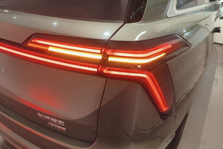 Used Wey Lanshan 2025 Four-Wheel Drive Ultra