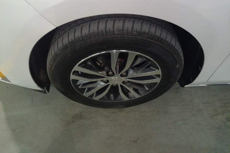 Used Buick GL8 2023 ES Lu Zun Comfort Model
