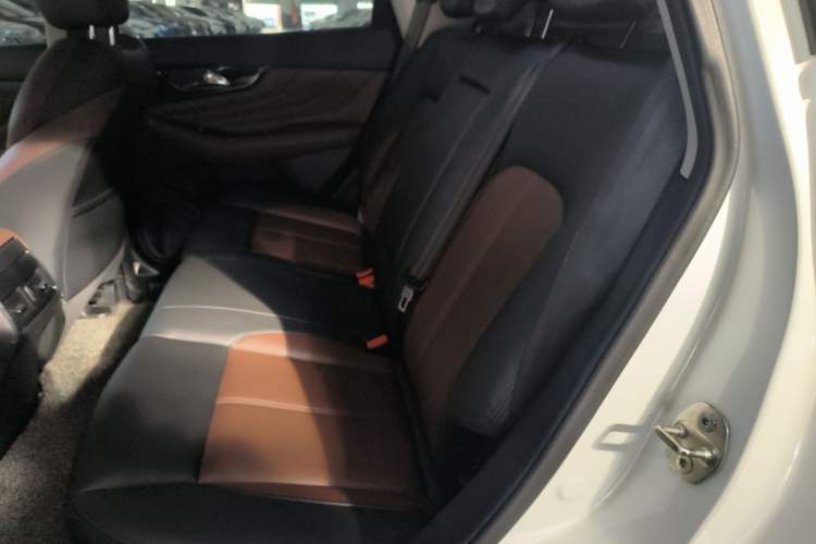 Used Dongfeng Aeolus AX7 2018 Classic 1.6T Automatic Luxury Model