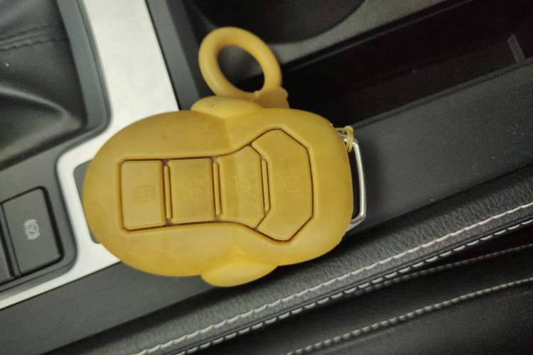 Used BYD Tang 2019 2.0T Automatic SmartConnect Luxury 7-Seater China VI Standard