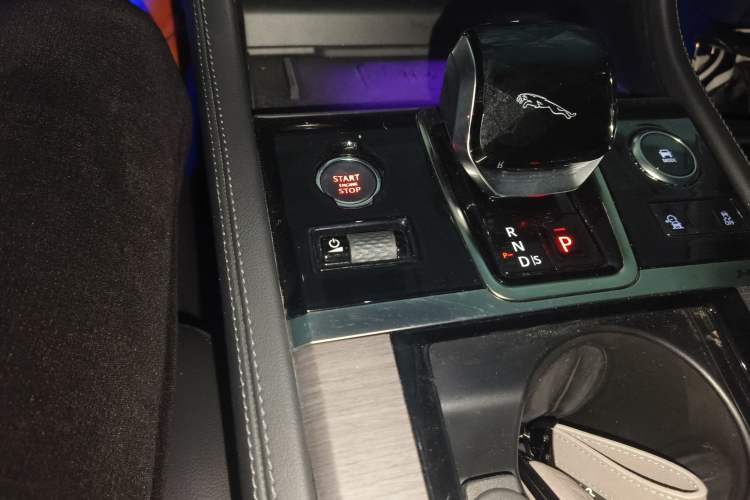 Used Jaguar XFL 2023 XFL 2.0T P200 Two-Wheel-Drive Elite Luxury Edition