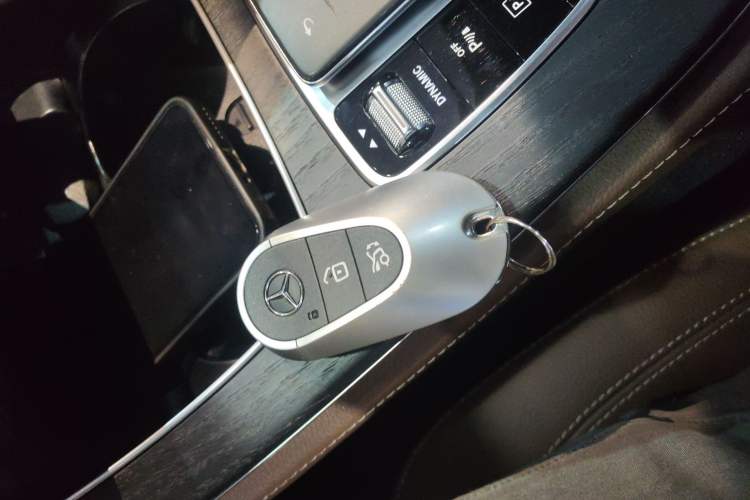 Used Mercedes-Benz E-Class 2022 E 260 L Sport 4MATIC
