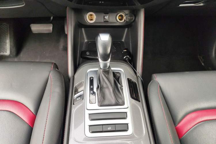 Used Changan CS55 2018 1.5T Automatic Colorful Edition China V Standard
