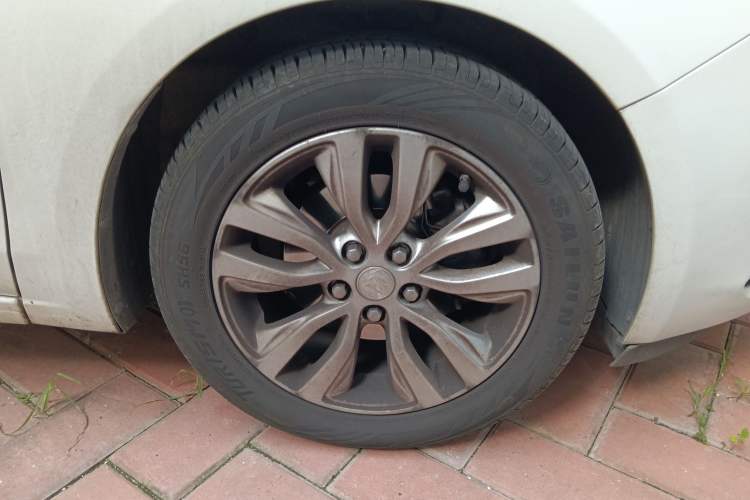 Used Buick GT 2018 15T Dual-Clutch Elite Model China V Standard
