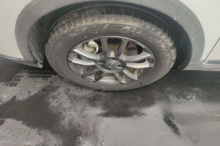 Used Geely Auto Vision X3 2021 PRO 1.5L CVT Deluxe Model
