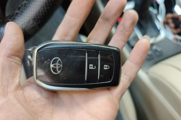 Used Toyota Highlander 2017 2.0T Four-Wheel Drive Luxury Edition 7 Seats