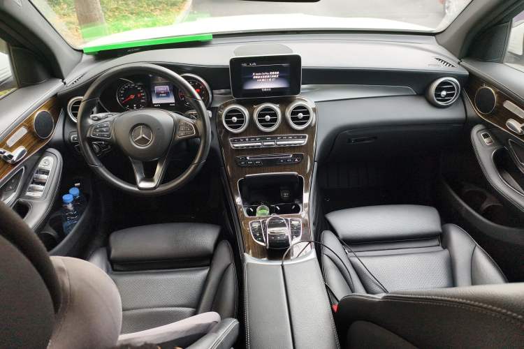 Used Mercedes-Benz GLC 2019 GLC 260 L 4MATIC Luxury Model
