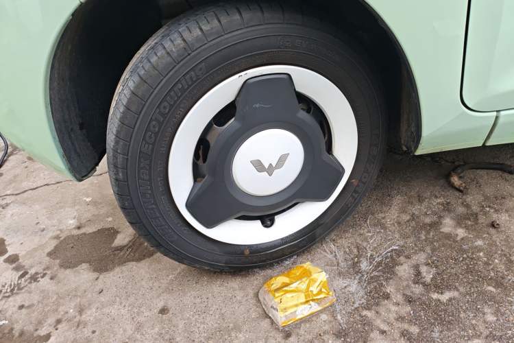 Used Wuling Hongguang MINIEV 2021 Macaron Fashion Model Lithium Iron Phosphate