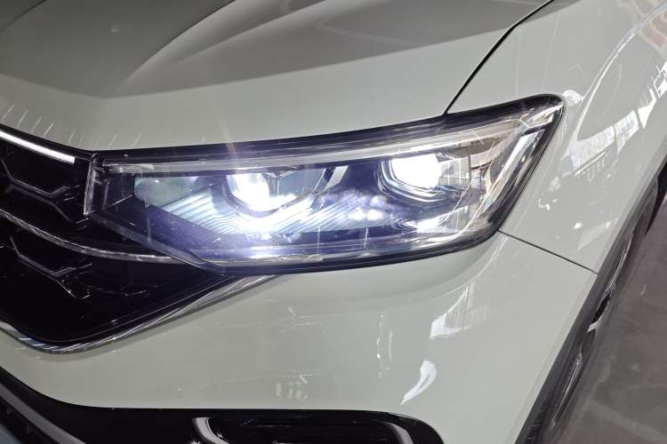 Used Volkswagen Tayron 2023 330TSI Two-Wheel-Drive Luxury Plus Advanced Version
