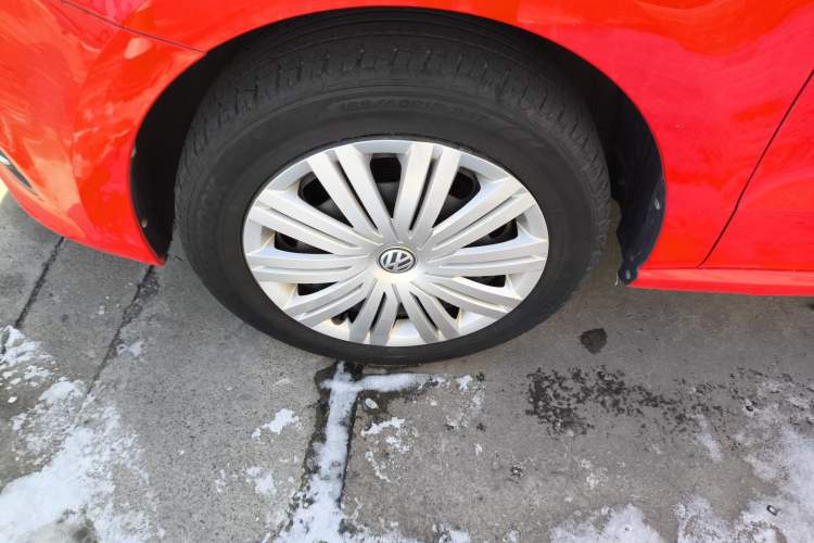 Used Volkswagen Polo 2016 1.6L Automatic Comfort Model