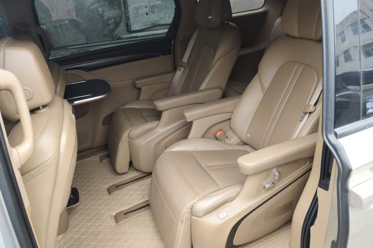 Used Buick GL8 2021 ES Landtrek 653T Luxury Model
