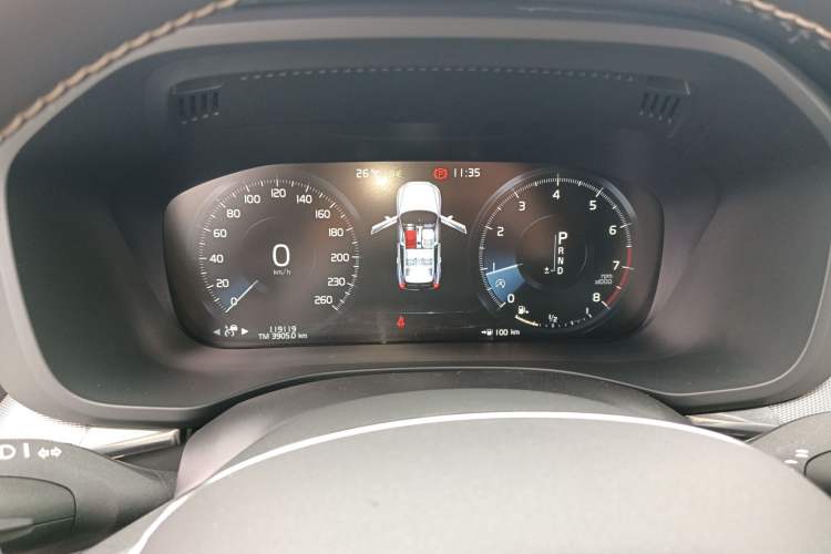 Used Volvo XC60 2019 T5 4x4 Smart & Dynamic Sport Edition China VI Standard
