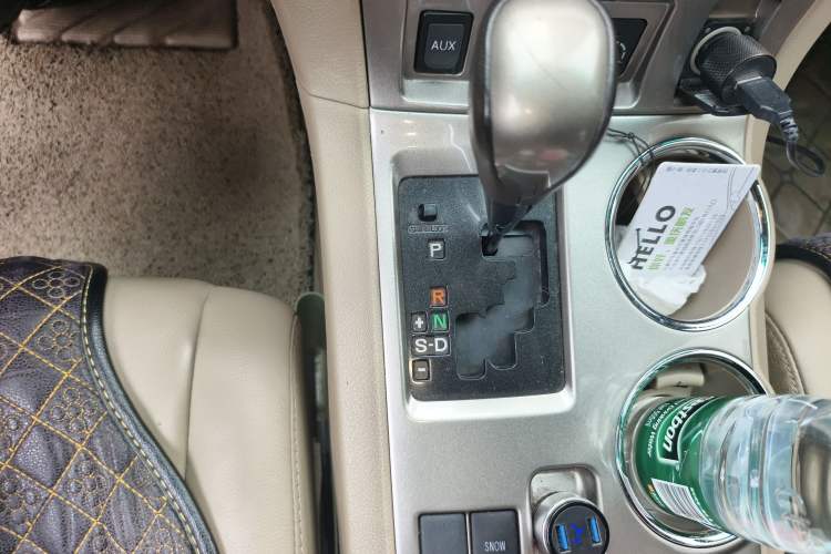 Used Toyota Highlander 2012 2.7L Two-Wheel Drive 7-Seater Luxury Edition