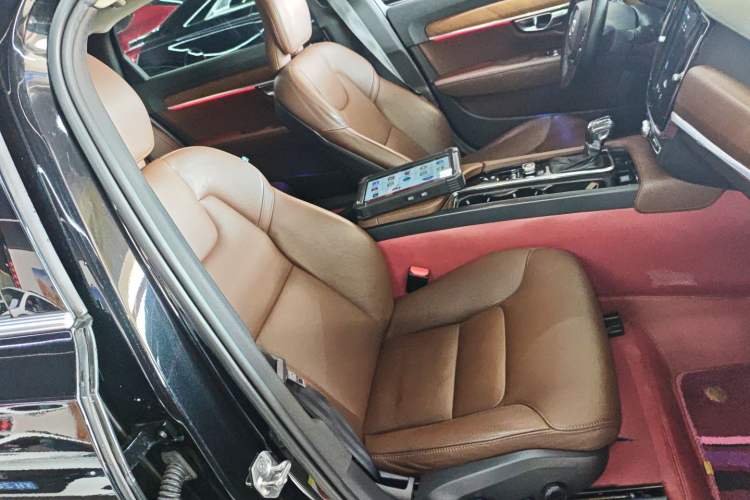 Used Volvo S90 2020 T5 Zhiyi Luxury Edition