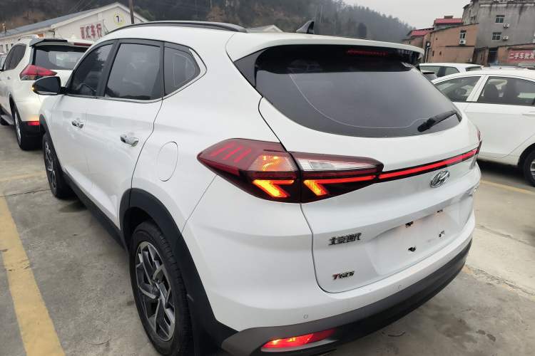 Used Hyundai Tucson 2019 280TGDi Dual-Clutch Two-Wheel Drive Fashion Edition China V Standard