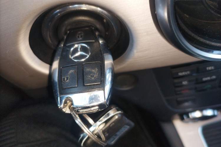 Used Mercedes-Benz GLK-Class 2015 GLK 260 4MATIC Fashion Edition Ultimate Version