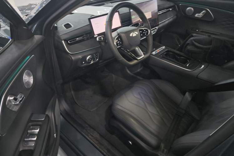 Used Chery Fengyun A8L 2025 1.5 TGDI 145 km Luxury Version
