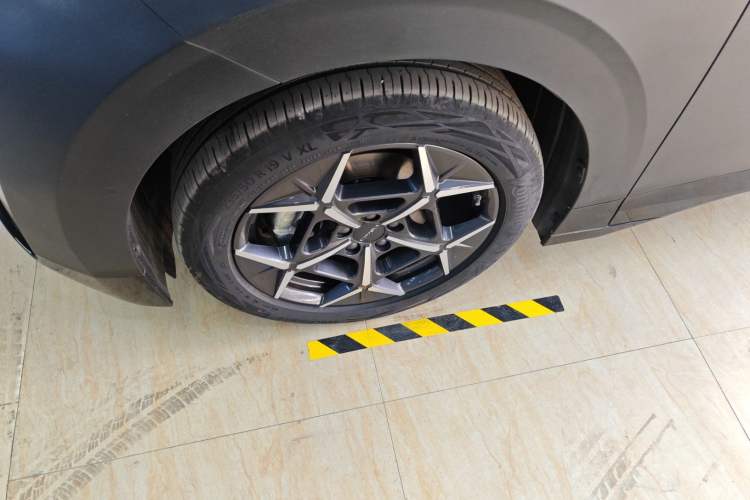 Used Lynk & Co Z20 2025 530 km Range Rear-Wheel Drive Max
