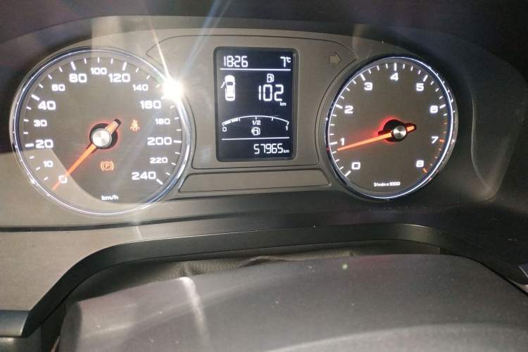 Used Roewe i6 2019 PLUS 1.6L Manual 4G Connect Flagship Deluxe Edition