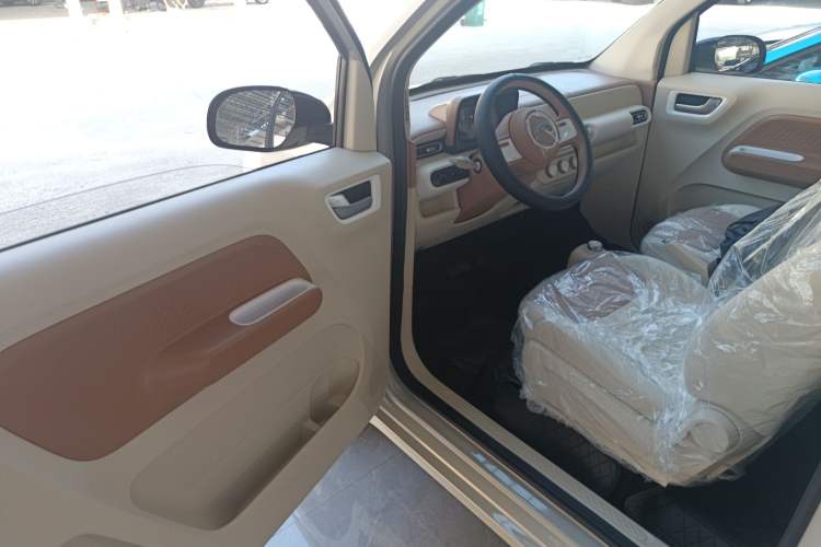 Used Wuling Hongguang MINIEV 2024 3rd Generation 215km Youth Edition
