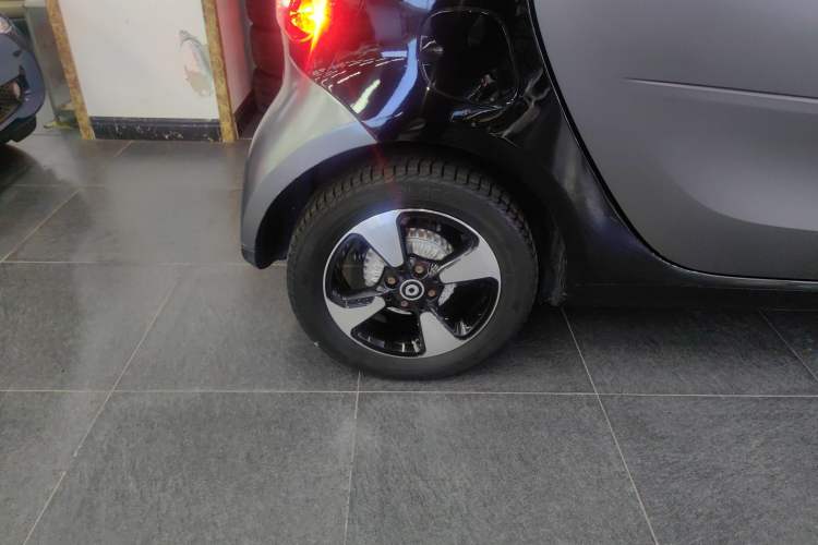 Used  fortwo 2018 1.0L 52kW Hardtop Passion Edition China V Standard
