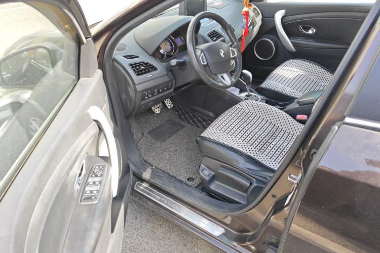 Used Renault Fluence 2013 2.0L Fashion Edition