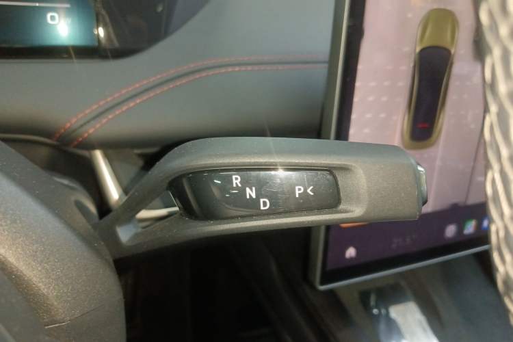 Used  SU7 2024 Rear-Drive Ultra-Long Range Advanced Pro-Level Intelligent Driving Version
