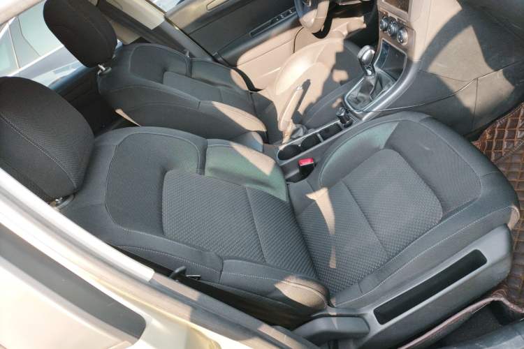 Used Citroen C4 Sega 2018 1.6L Manual Luxury Model
