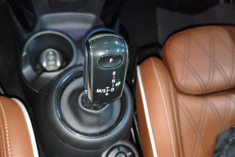 Used  MINI 2022 Updated 1.5T COOPER Artist
