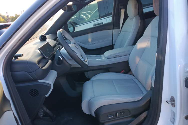 Used Nio ES6 2023 75 kWh
