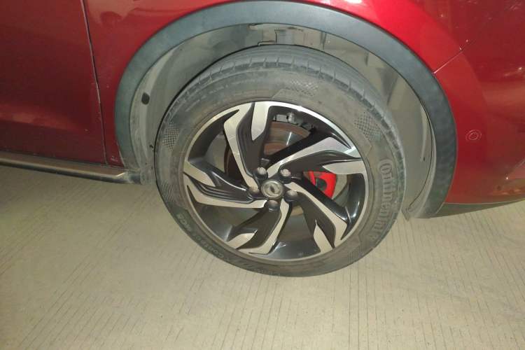 Used Dongfeng Aeolus AX5 2017 1.4T Automatic Qúzūn Model
