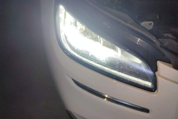 Used Lincoln Corsair 2020 2.0T Two-Wheel Drive Luxury Edition