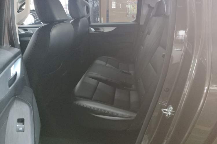 Used Great Wall Poer 2021 2.0T Commercial Version Automatic Diesel 4x4 Elite Long-Box GW4D20M