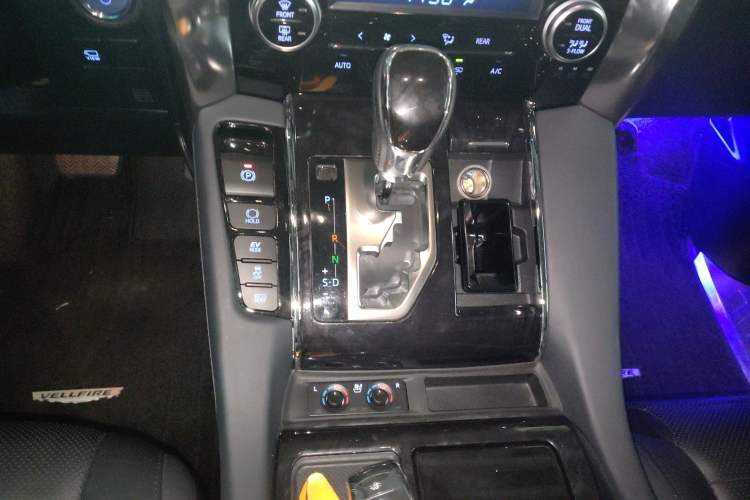 Used Toyota Vellfire 2019 Dual-Engine 2.5L HV Luxury Edition