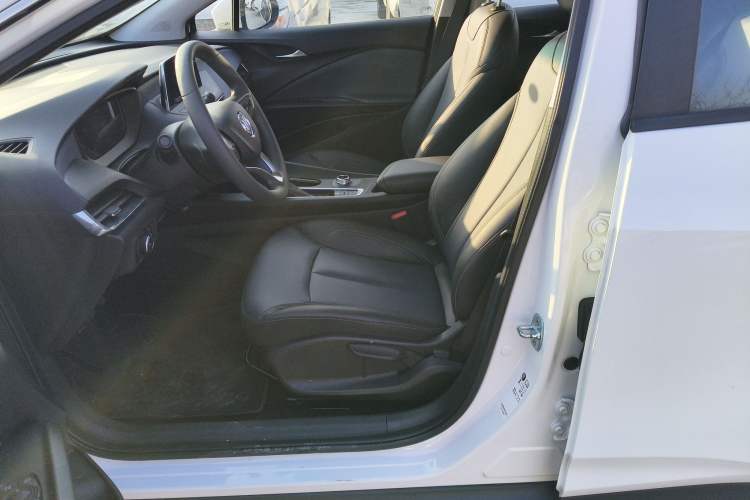 Used Buick Velite 6 2023 430km Range Commuter Version
