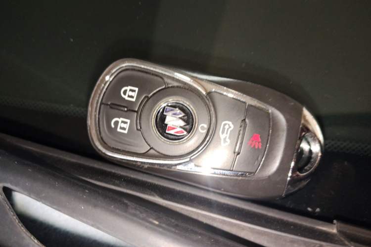 Used Buick GL8 2021 Land Cruiser Executive Class 652T Luxury Model