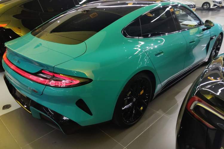 Used  SU7 2024 Four-Wheel Drive Ultra-Long Range Advanced Intelligent Driving Max Edition